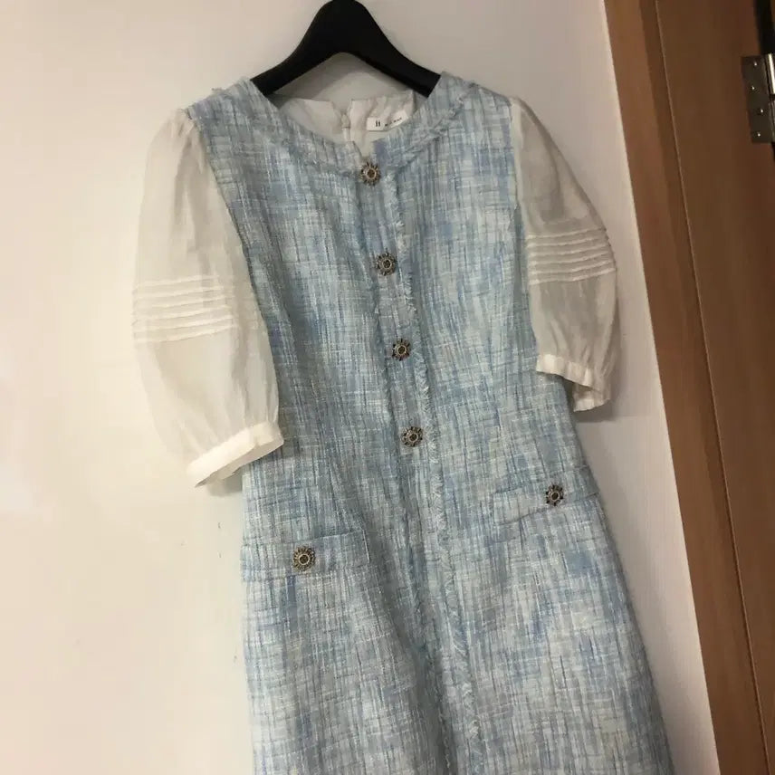 [BUNJANG] It Misha Seethrough Volume Puff Sleeve Tweed Glitter Pearl Dress / 잇미샤 21년 시스루 볼륨 퍼프 소매 트위드 글리터 펄 원피스 하객룩반팔