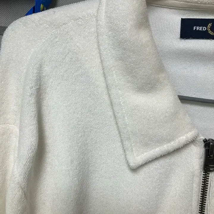 [BUNJANG] Fred Perry White Towel Jacket / 프레드페리 화이트 타월 재킷(집업)