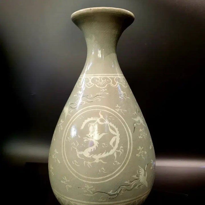 [BUNJANG] Goryeo Celadon Cloud Crane Pattern Pitcher / 고려 흑백상감 청자운학문 주병