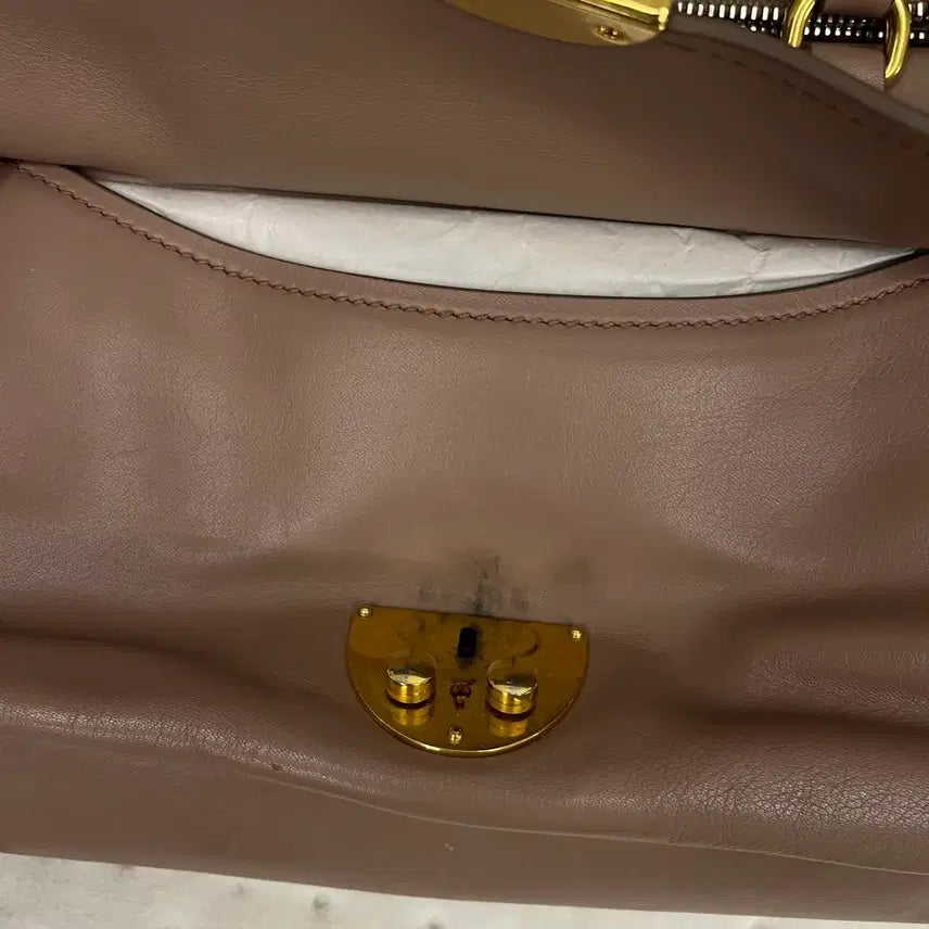 [BUNJANG] Miu Miu Lambskin Pink Handbag / 미우미우 램스킨 핑크 가방