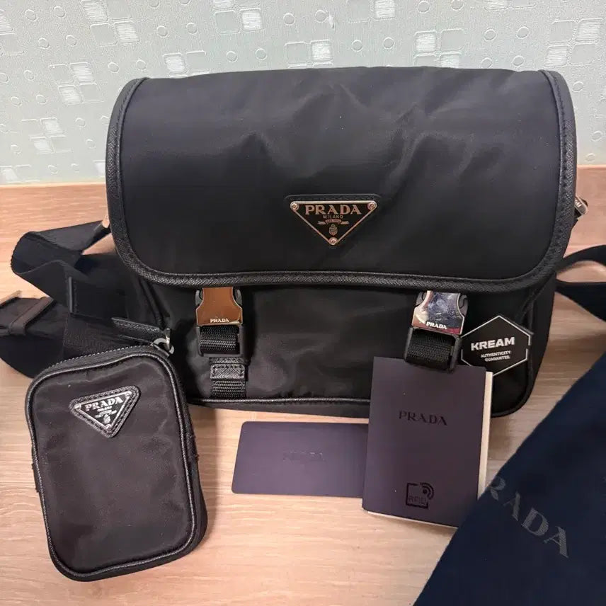 [BUNJANG] Prada Camera Bag / 프라다 카메라백