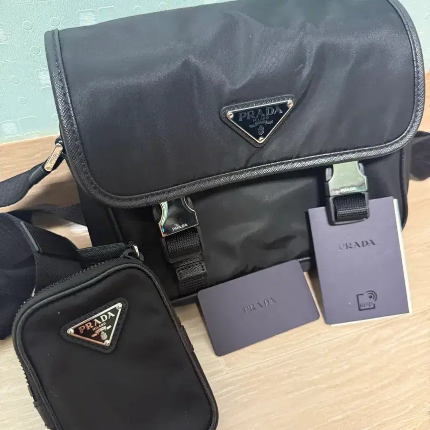 [BUNJANG] Prada Camera Bag / 프라다 카메라백