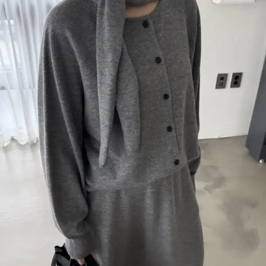 [BUNJANG] Ob Two-Way Scarf Knit Cardigan (Ivory) / [새상품/재고세일] 오브 투웨이 스카프 니트 가디건 (아이보리)