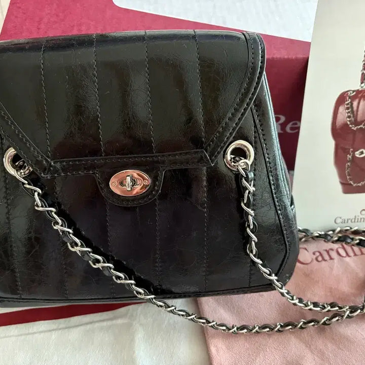 [BUNJANG] Cardinal Red Aula Black / 카디널레드 아울로 블랙