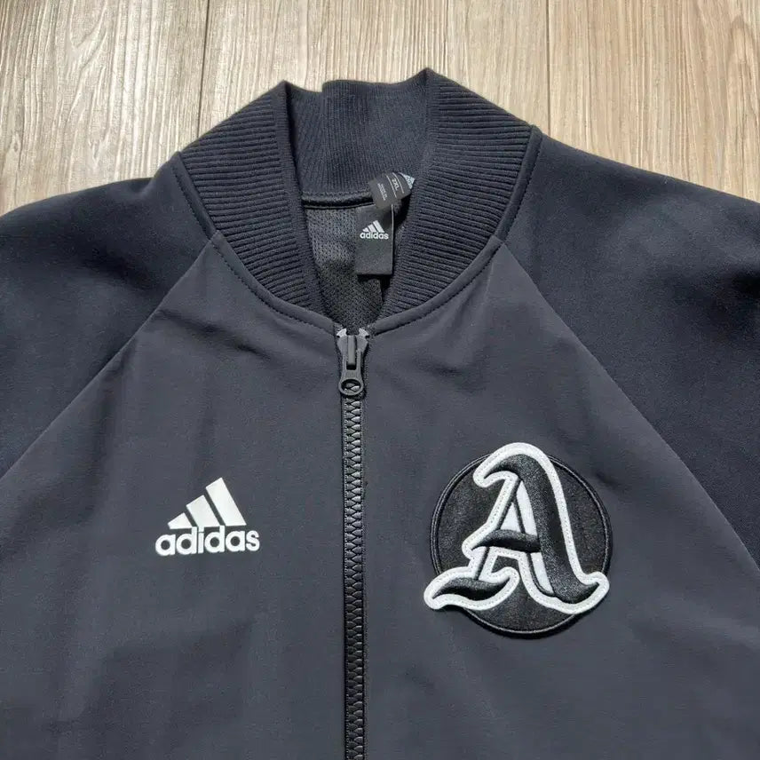 [BUNJANG] Adidas Windbreaker 2XL / 아디다스 바람막이 2XL 판매합니다