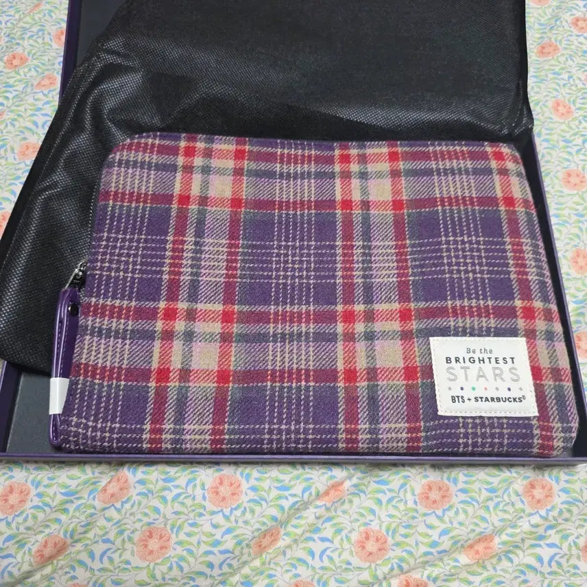 [BUNJANG] BTS Starbucks Collaboration Checkered Pouch / BTS 스타벅스 콜라보 체크 파우치