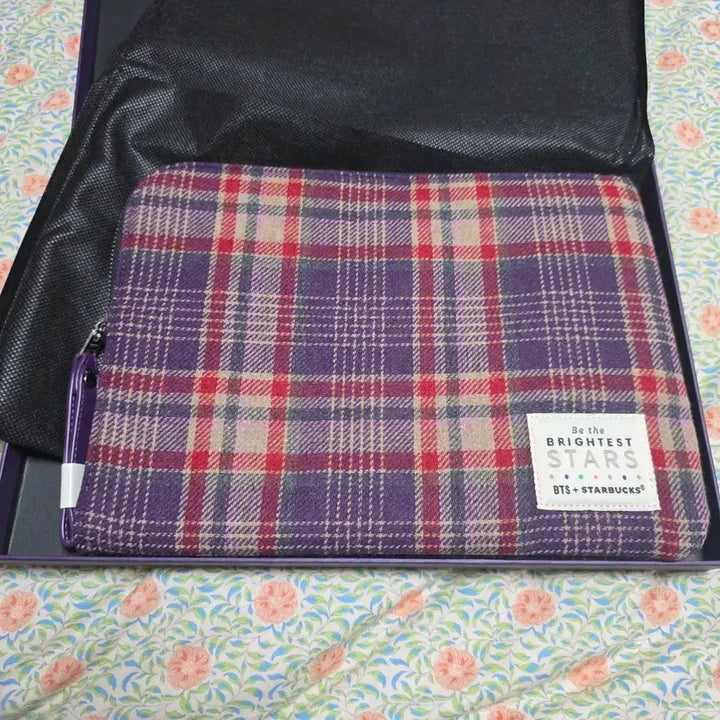 [BUNJANG] BTS Starbucks Collaboration Checkered Pouch / BTS 스타벅스 콜라보 체크 파우치