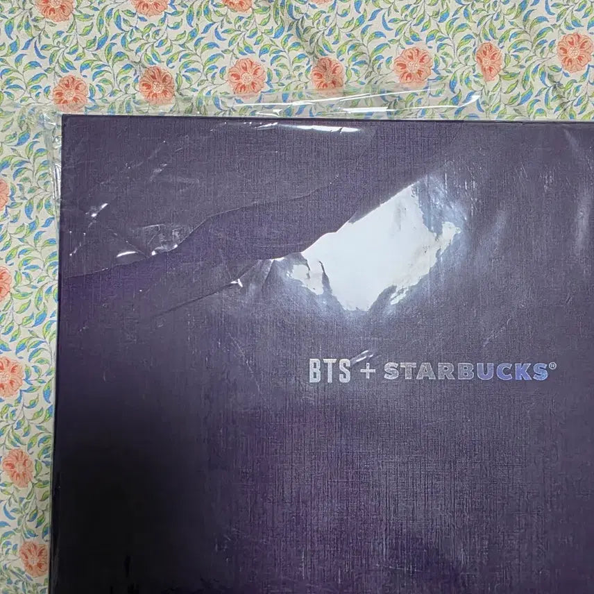 [BUNJANG] BTS Starbucks Collaboration Checkered Pouch / BTS 스타벅스 콜라보 체크 파우치