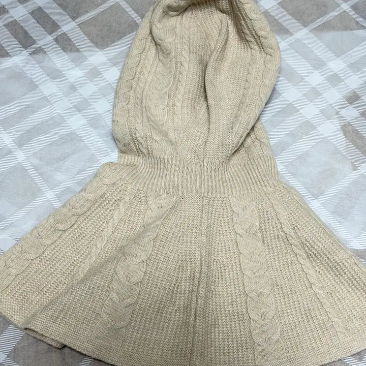 [BUNJANG] Missha Wool Cashmere Button Balaclava (Oatmeal) - New / 미샤 울 캐시미어 버튼 바라클라바 (오트밀) - 미착용 새상품