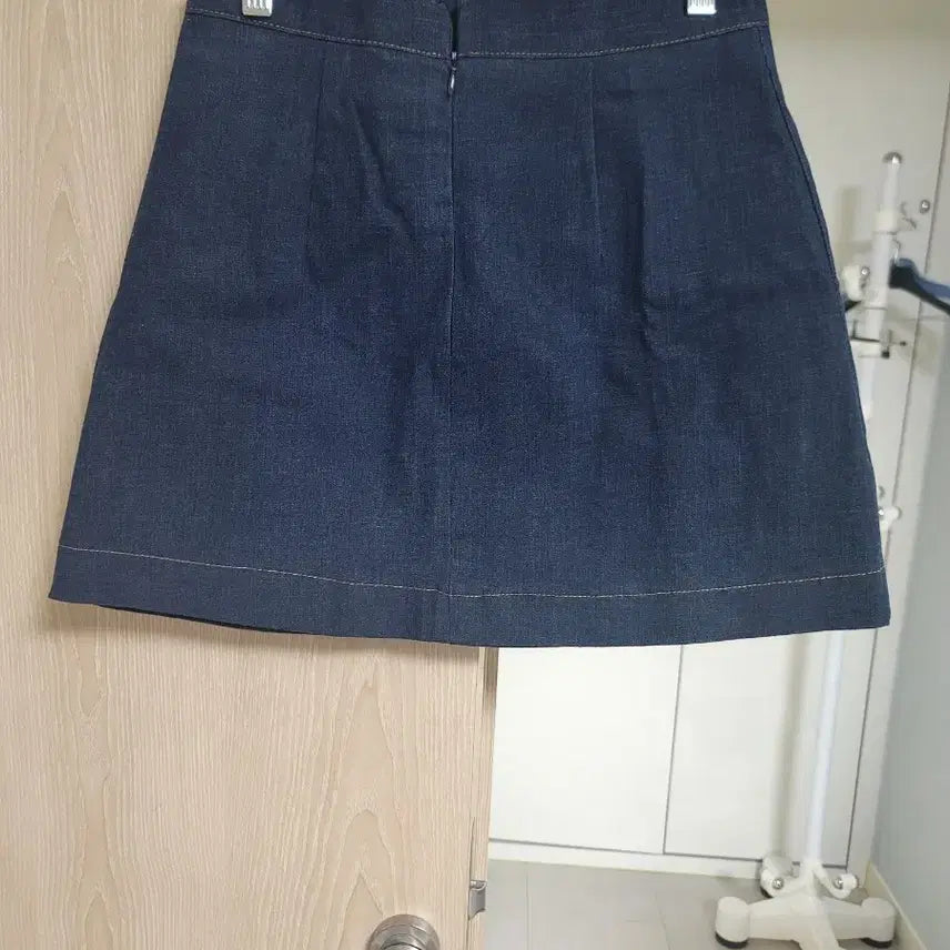 [BUNJANG] Button Denim Skirt (M) / 단추 청치마 (M)