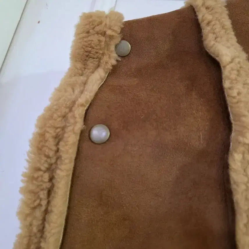 [BUNJANG] Trendy Black Fleece Lined Duffle Crop Vest / 요즘유행하는 안감뽀글 떡볶이 세무크롭 조끼  검정   가슴63