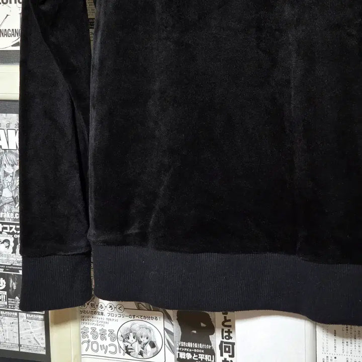 [BUNJANG] Reebok Silver Logo Black Velvet Hoodie / 리복 실버 로고 블랙 벨벳 후드집업
