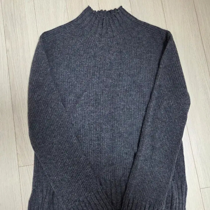 [BUNJANG] Blancshow Essential Top Knit Charcoal S / 블랑쇼 에센셜 탑 니트 차콜 s