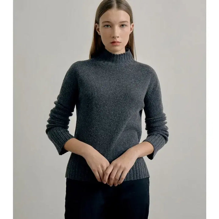 [BUNJANG] Blancshow Essential Top Knit Charcoal S / 블랑쇼 에센셜 탑 니트 차콜 s