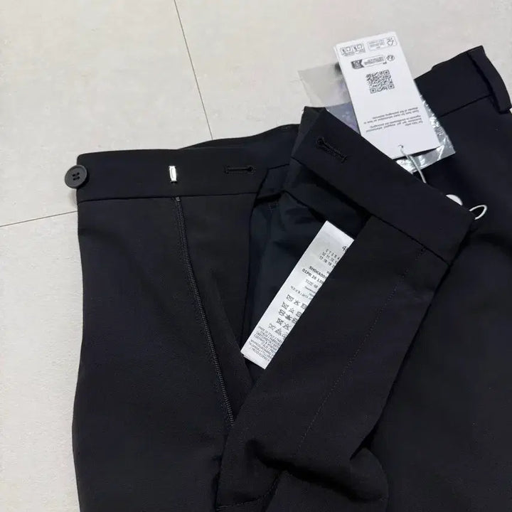 [BUNJANG] MM6 Maison Margiela Stapled Wool Trousers / (새제품) MM6 메종 마르지엘라 스테이플드 울 트라우저 48