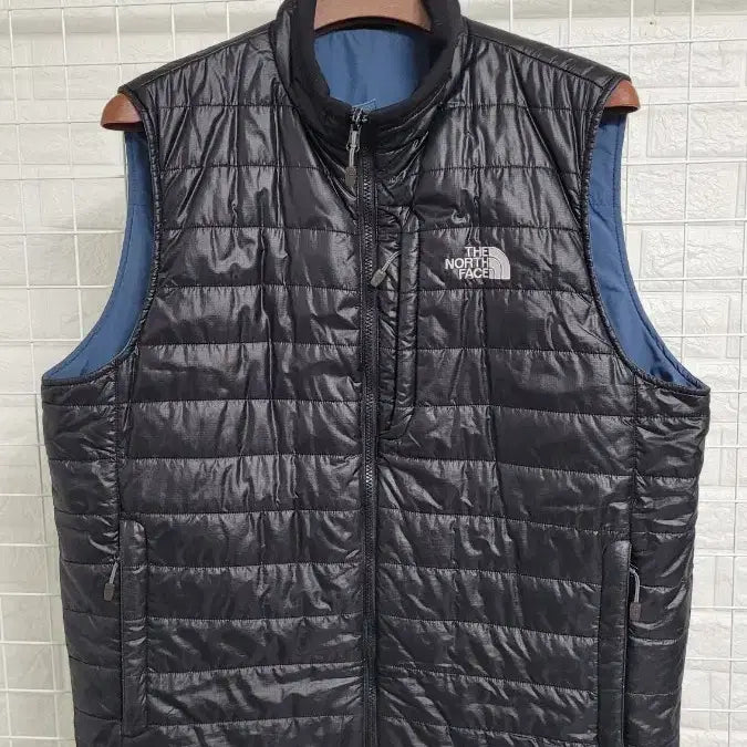 [BUNJANG] The North Face Goldwin Korea PrimaLoft Padded Vest XL / [105]노스페이스 골드윈코리아 양면 프리마로프트 패딩조끼 황금XL