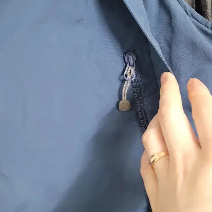 [BUNJANG] The North Face Goldwin Korea PrimaLoft Padded Vest XL / [105]노스페이스 골드윈코리아 양면 프리마로프트 패딩조끼 황금XL