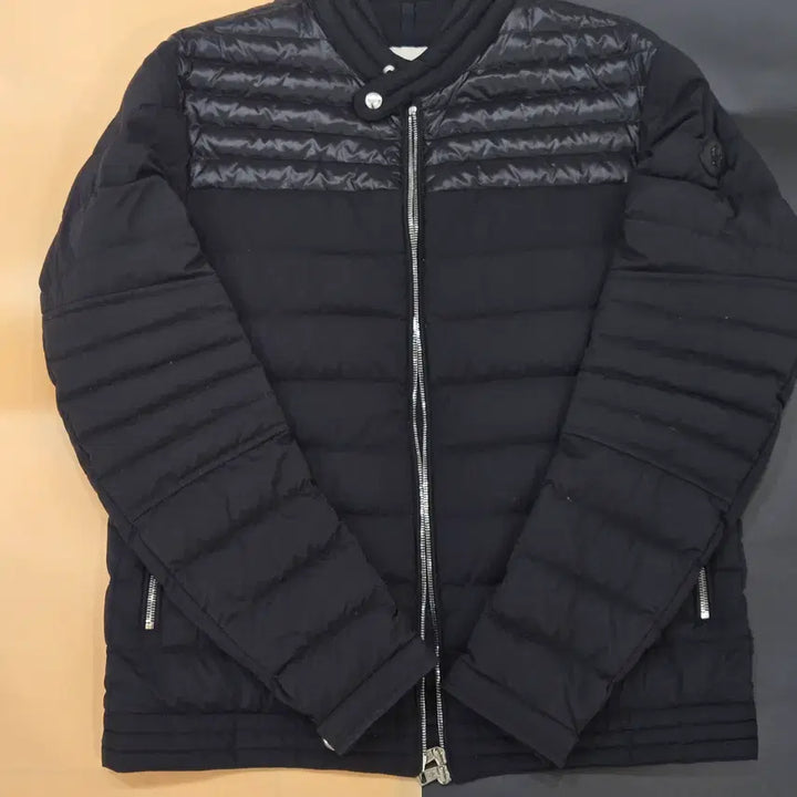 [BUNJANG] Moncler Men's Lightweight Padded Jacket / 몽클레어 남성 경량 패딩 자켓