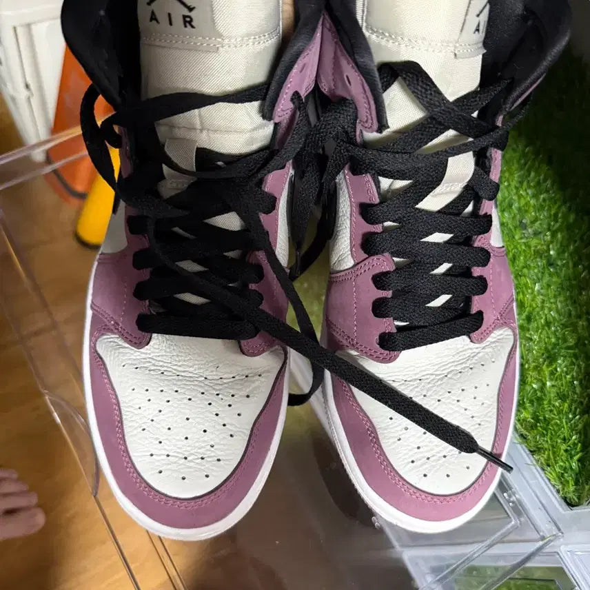 [BUNJANG] Jordan 1 Mulberry Sneakers / 조던1 멀베리 W265