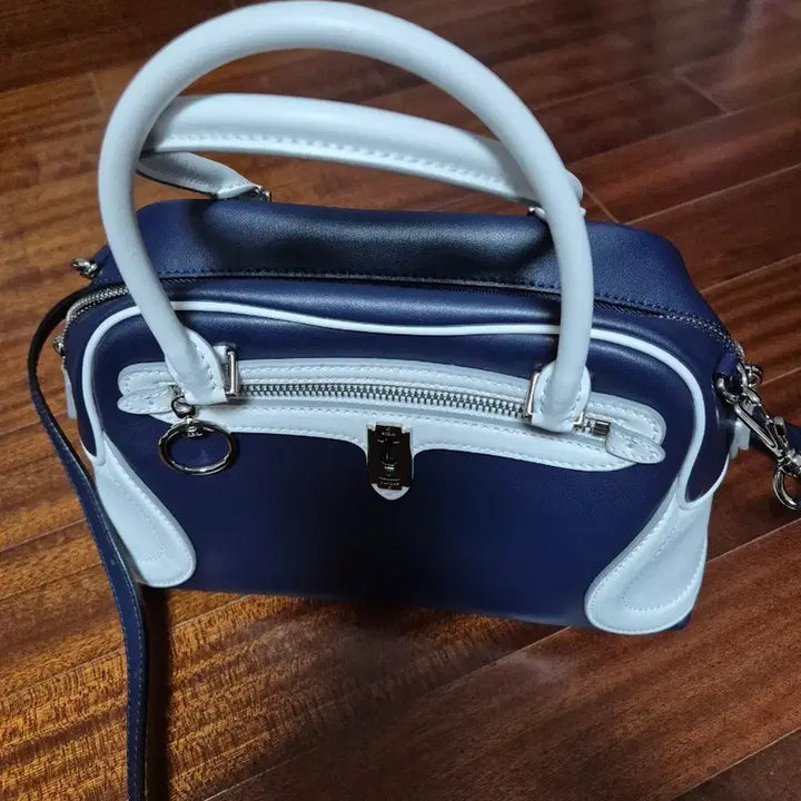 [BUNJANG] Vunque Cabin Crew Tote Bag / 분크 가방 캐빈 크루 토트백