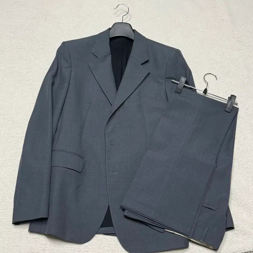 [SOLD OUT] [48/46] 20ss 르메르 그레이 셋업