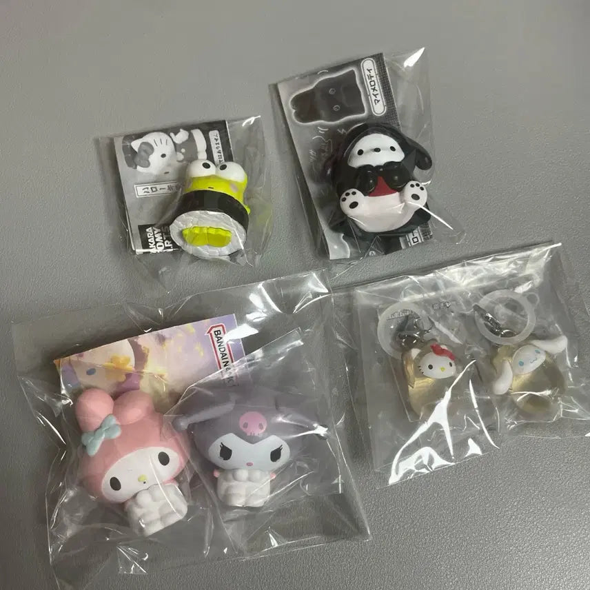 [SOLD OUT] 일괄 | 산리오 마치보케 메지루시 포차코 쿠로미 키티 가챠 피규어