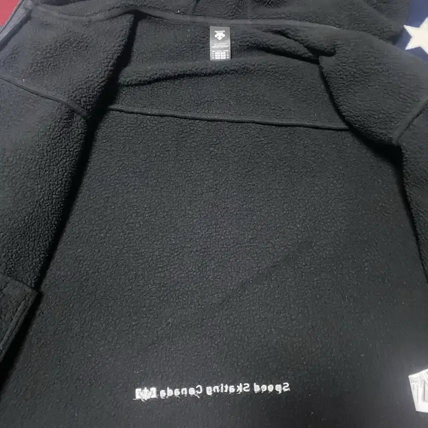[BUNJANG] Descente Canada Inspired Fleece Jacket / 데상트 캐나다 인스파이어드 후리스