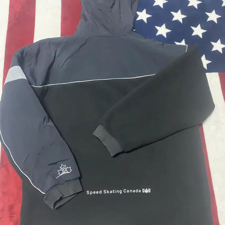 [BUNJANG] Descente Canada Inspired Fleece Jacket / 데상트 캐나다 인스파이어드 후리스