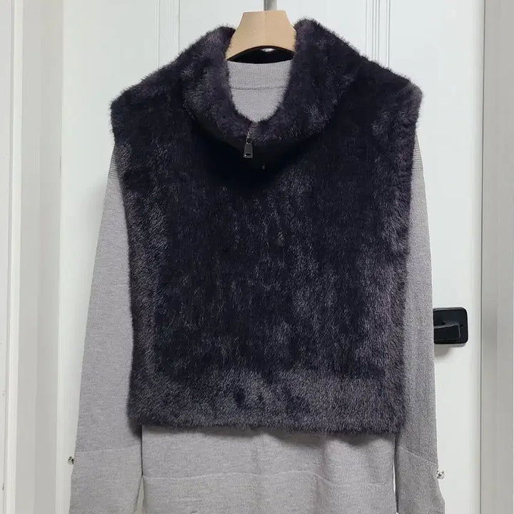 [BUNJANG] Eco Fur Side Slit Vest / <새상품> 에코퍼 옆트임 베스트