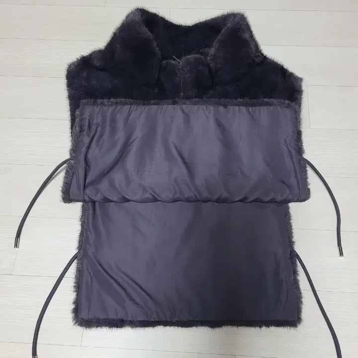 [BUNJANG] Eco Fur Side Slit Vest / <새상품> 에코퍼 옆트임 베스트