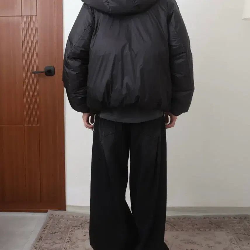 [BUNJANG] UMYANG CURVED GOOSE DOWN JACKET Black M Size / 음양 CURVED GOOSE DOWN JACKET 블랙 M사이즈