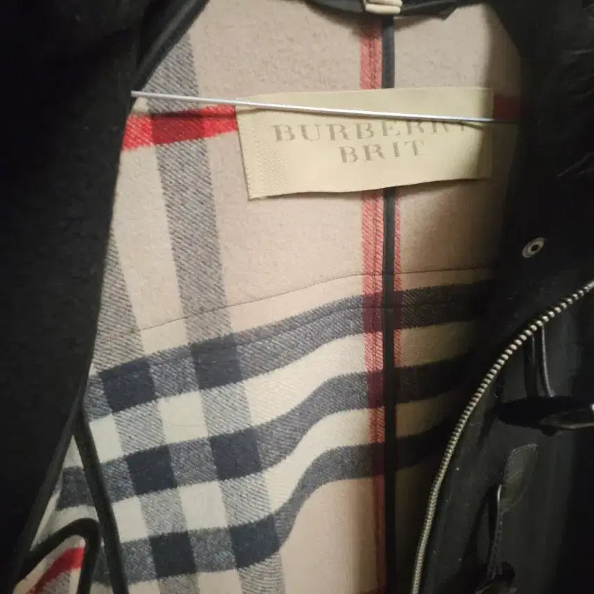 [BUNJANG] Burberry Brit Hooded Black Duffle Coat (Double) 55 Size / 버버리 브릿 후드 블랙 더플(더블)코트 55사이즈