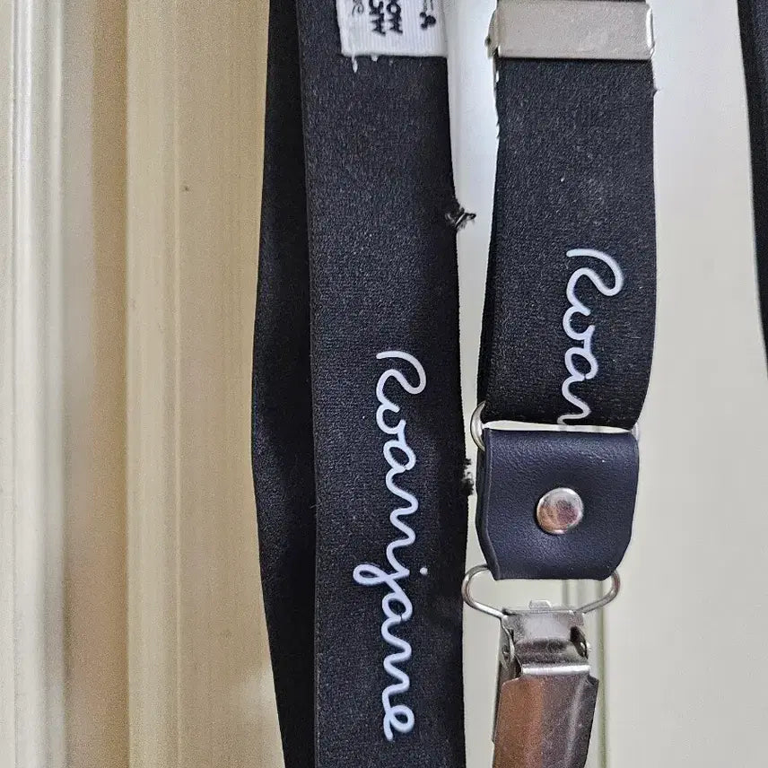 [BUNJANG] LOA&JANE Mickey Mouse Overall / 로아앤제인 미키마우스 멜빵