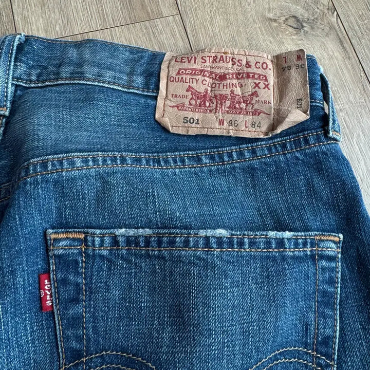 [BUNJANG] Levi's 501 Jeans / (W86L84) 리바이스 501 중청