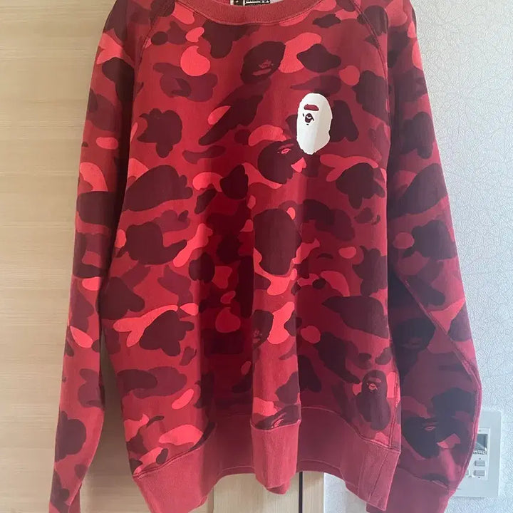 [BUNJANG] Vape Camo Sweatshirt Red / 베이프 카모 맨투맨 레드