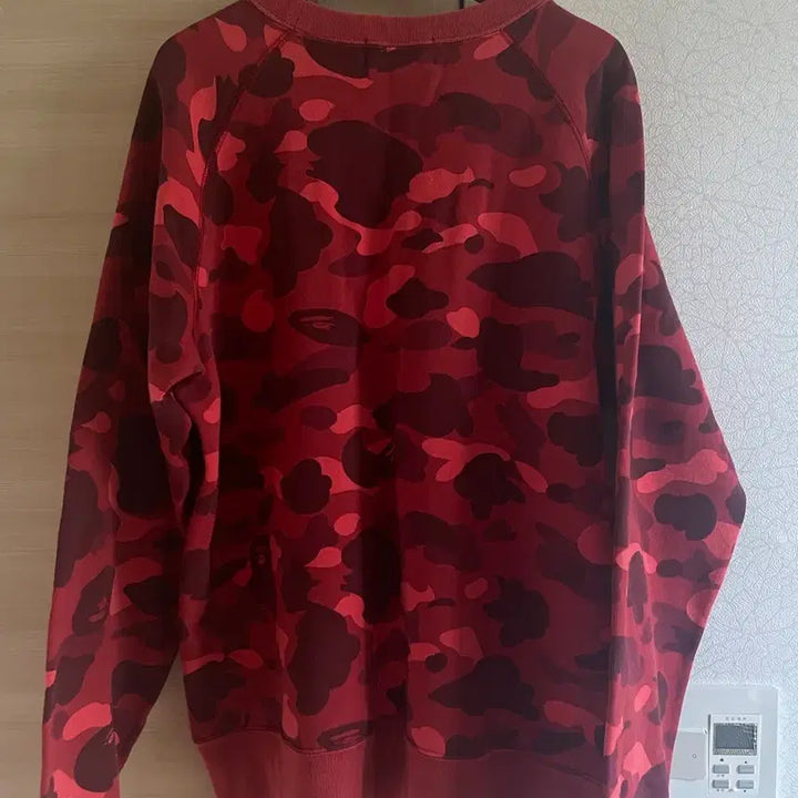 [BUNJANG] Vape Camo Sweatshirt Red / 베이프 카모 맨투맨 레드