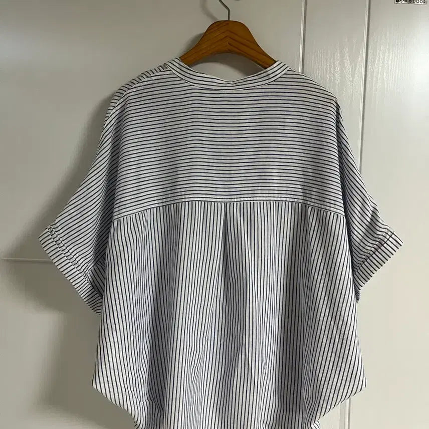 [BUNJANG] Vintage Striped Linen Blend Blouse / (일본 수입 빈티지)셔츠 블라우스 가오리핏 스트라이프 린넨 삼 레이온