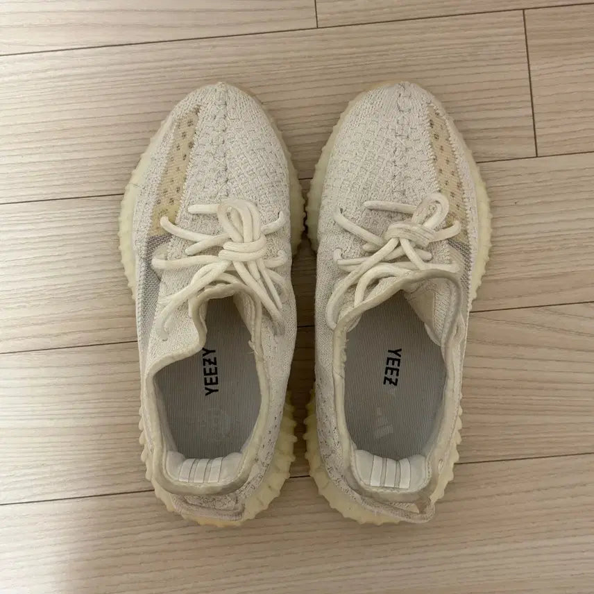 [BUNJANG] Adidas Yeezy Boost 350 V2 / [230] 아디다스 이지부스트 350 V2
