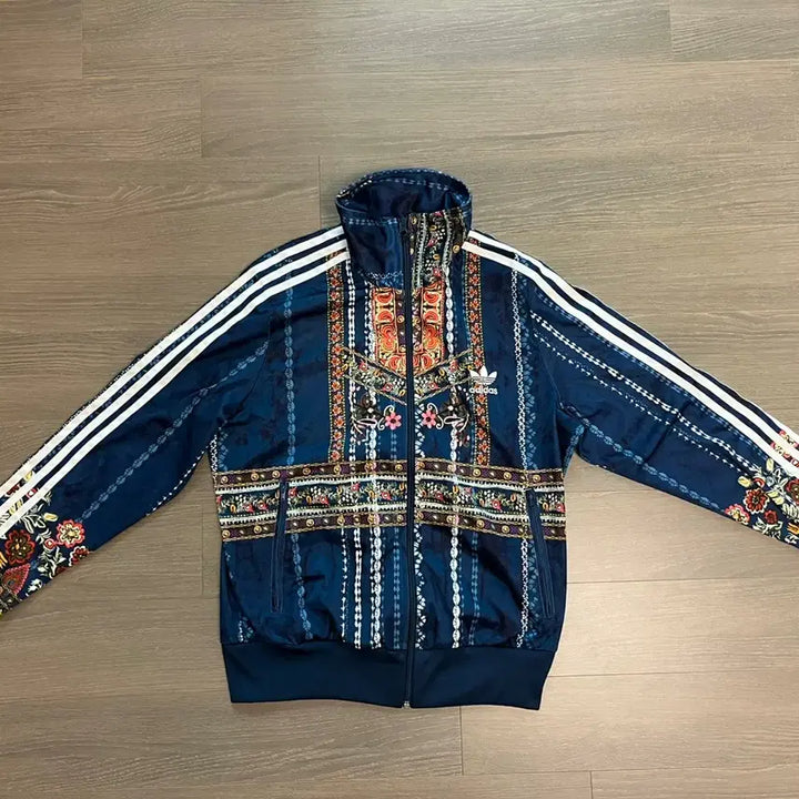 [BUNJANG] Adidas Kiran Deira Track Top (L) / (유니크 템)아디다스 끼란데이라 트랙탑 L