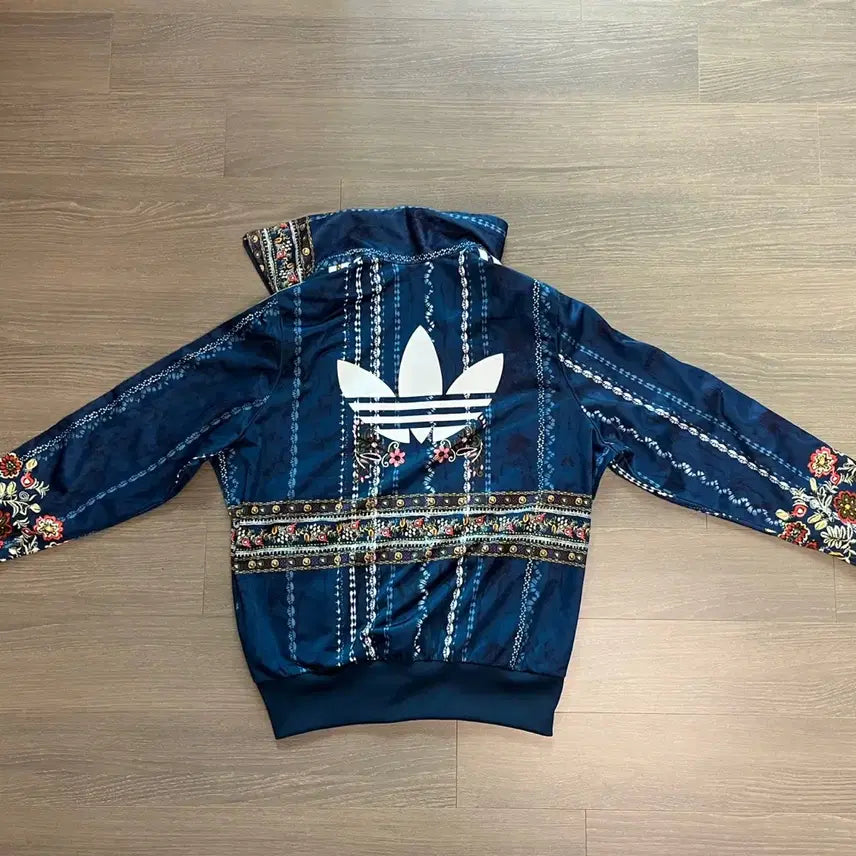 [BUNJANG] Adidas Kiran Deira Track Top (L) / (유니크 템)아디다스 끼란데이라 트랙탑 L