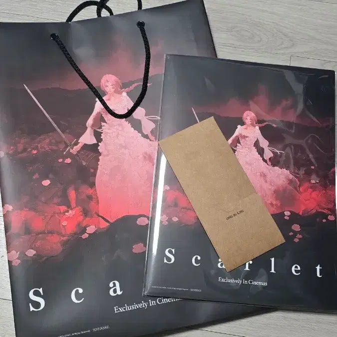 [BUNJANG] Scarlet Merchandise Bundle: Shopping Bag + Poster + Holder / ttt) 끝이 없는 스칼렛 굿즈 패키지 쇼핑백+포스터+홀더