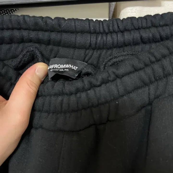 [BUNJANG] Archive Pafrumwhat Oversized Cargo Sweatpants / (2)파아카이브 파프롬왓 오버사이즈 카고 스웻팬츠 02