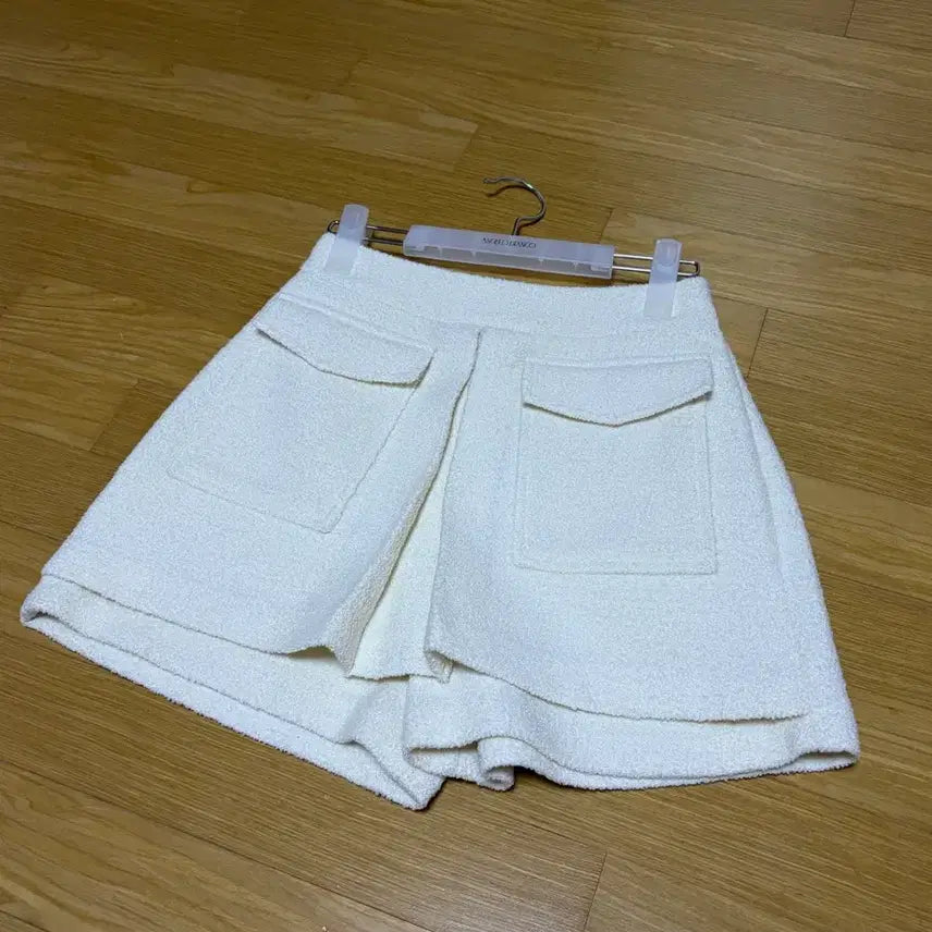 [BUNJANG] Angelo Bianco Tweed Shorts / 안젤로 비안코 트위드 쇼츠/반바지