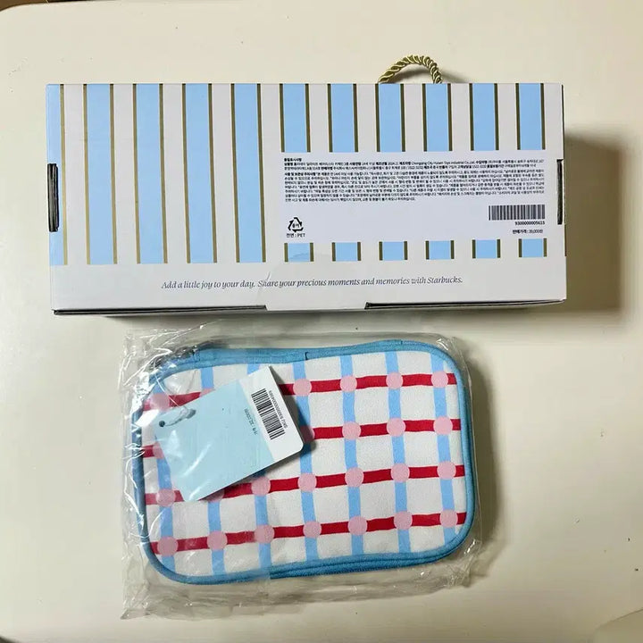 [BUNJANG] Starbucks Bearista Keychain Set + Travel Pouch / 스벅 베어리스타 키체인3종+트래블파우치(미개봉)