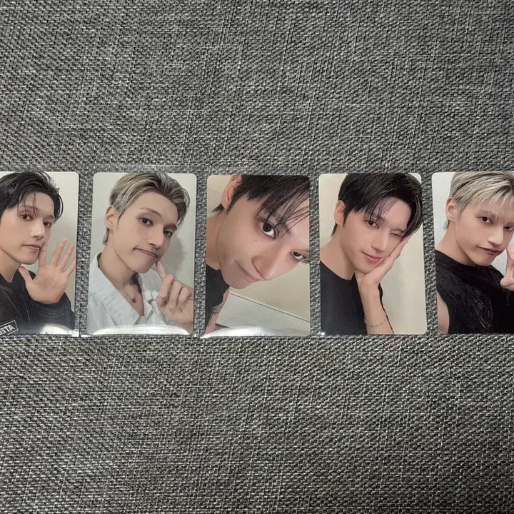 [BUNJANG] ATEEZ Wooyoung 8ROOM ver.B Bundle Set Trading Card / ATEEZ 에이티즈 8ROOM 트레카 ver.B 2주차 우영 일괄 양도