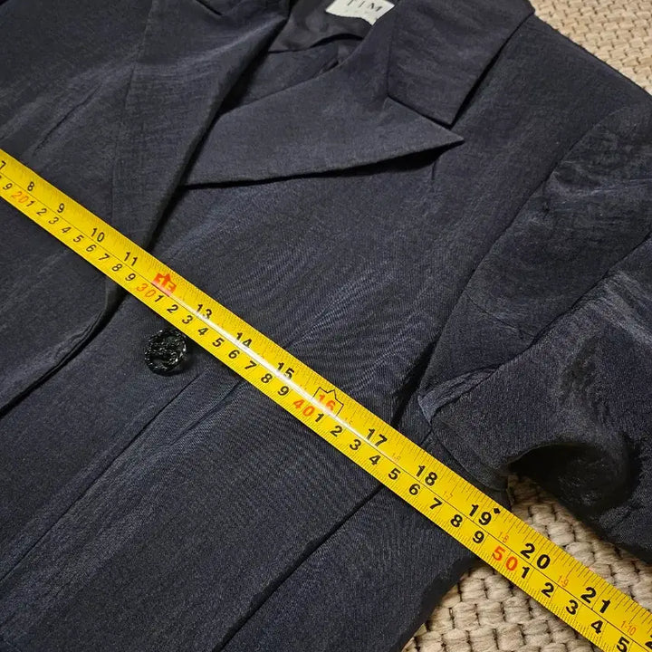 [BUNJANG] Time Peaked Collar Crop Jacket / 타임 피크드 칼라 크롭재킷