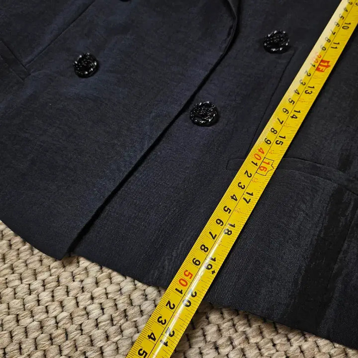 [BUNJANG] Time Peaked Collar Crop Jacket / 타임 피크드 칼라 크롭재킷