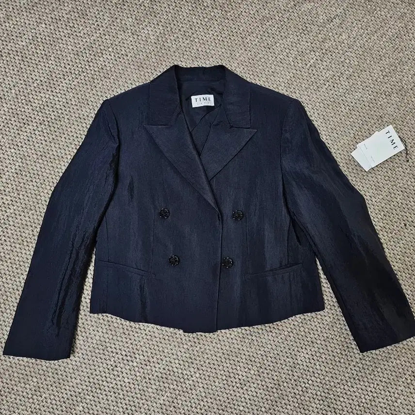 [BUNJANG] Time Peaked Collar Crop Jacket / 타임 피크드 칼라 크롭재킷