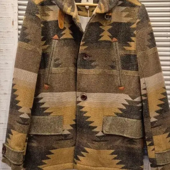 [BUNJANG] Thursday Island Pattern Coat / Thursday Island 패턴 코트  새상품