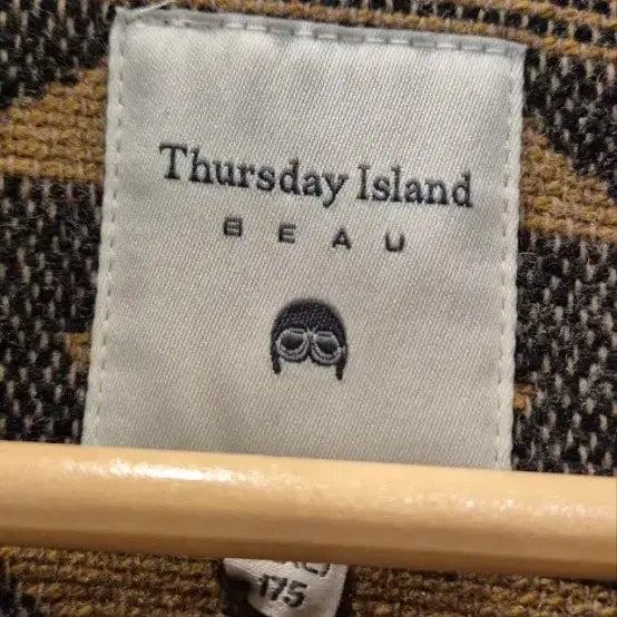 [BUNJANG] Thursday Island Pattern Coat / Thursday Island 패턴 코트  새상품